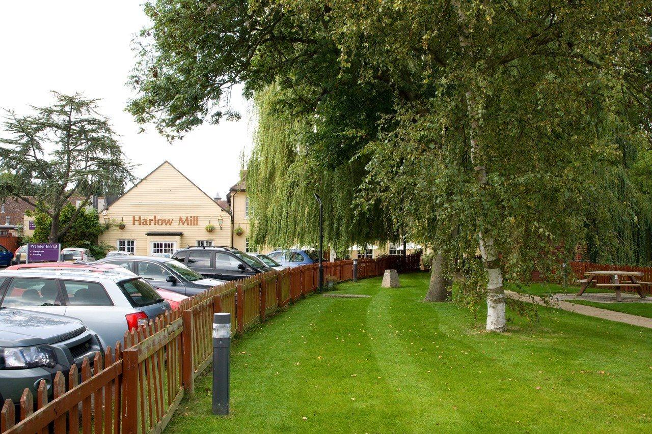 Premier Inn Harlow Exterior photo