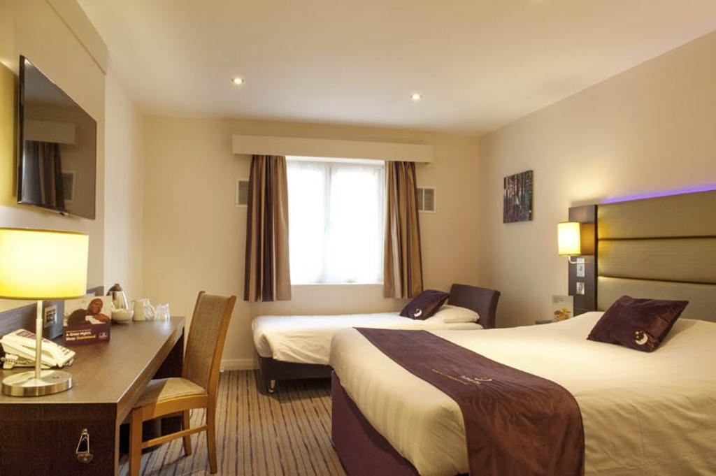 Premier Inn Harlow Room photo
