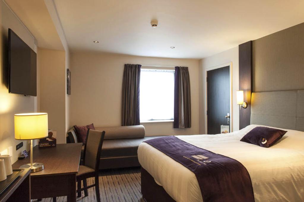 Premier Inn Harlow Room photo