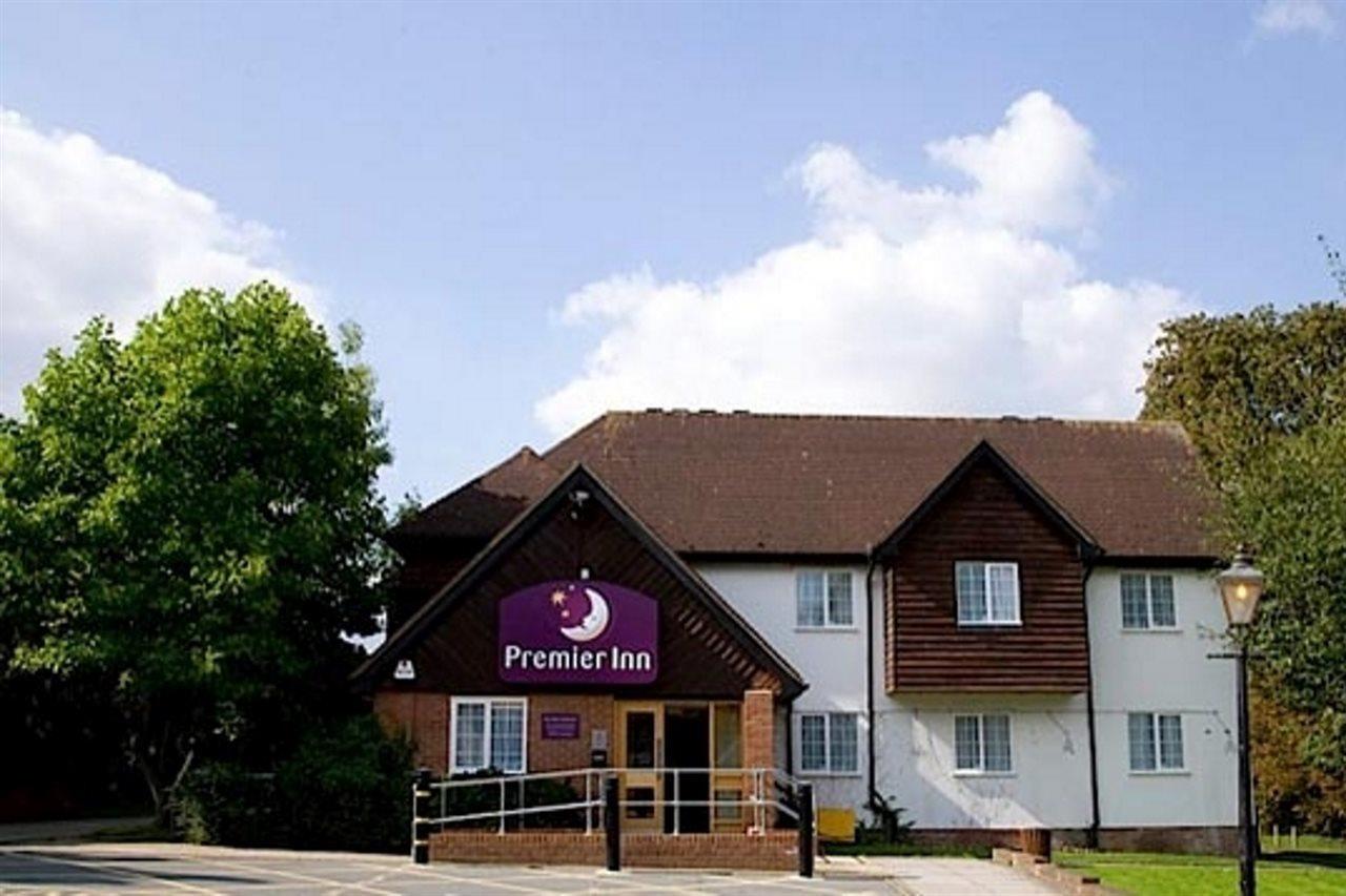 Premier Inn Harlow Exterior photo